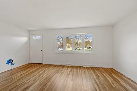 74 Suzanne Drive Portsmouth NH 03801