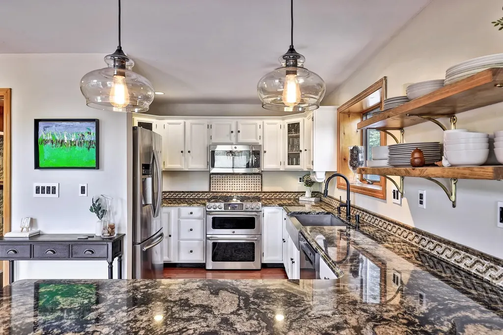 28 Plumley Ridge Ludlow VT 05149