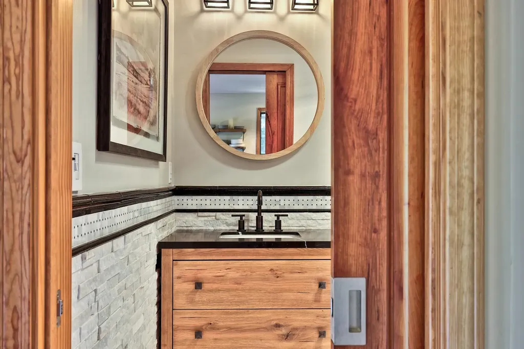 28 Plumley Ridge Ludlow VT 05149