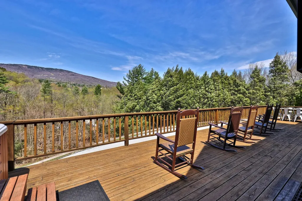 28 Plumley Ridge Ludlow VT 05149