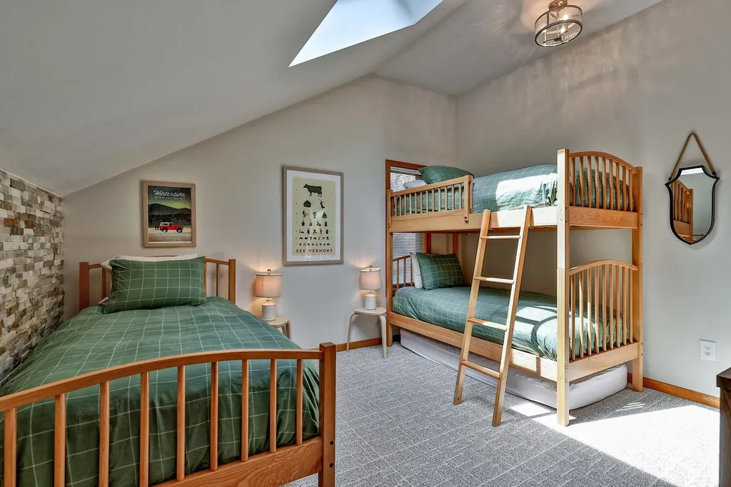 28 Plumley Ridge Ludlow VT 05149