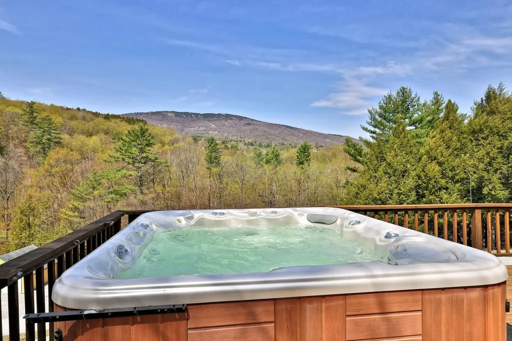28 Plumley Ridge Ludlow VT 05149