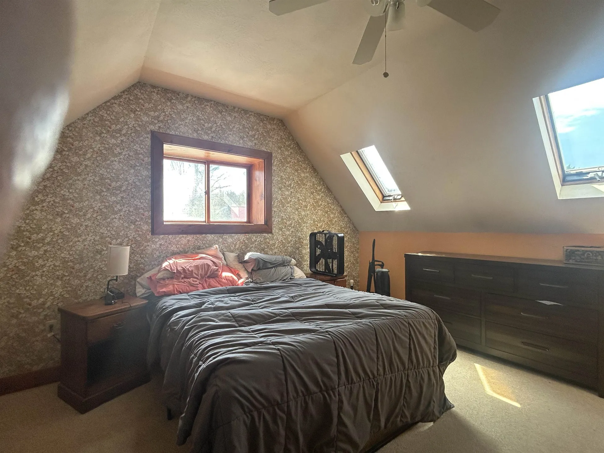20 Pearl Street Hillsborough NH 03244