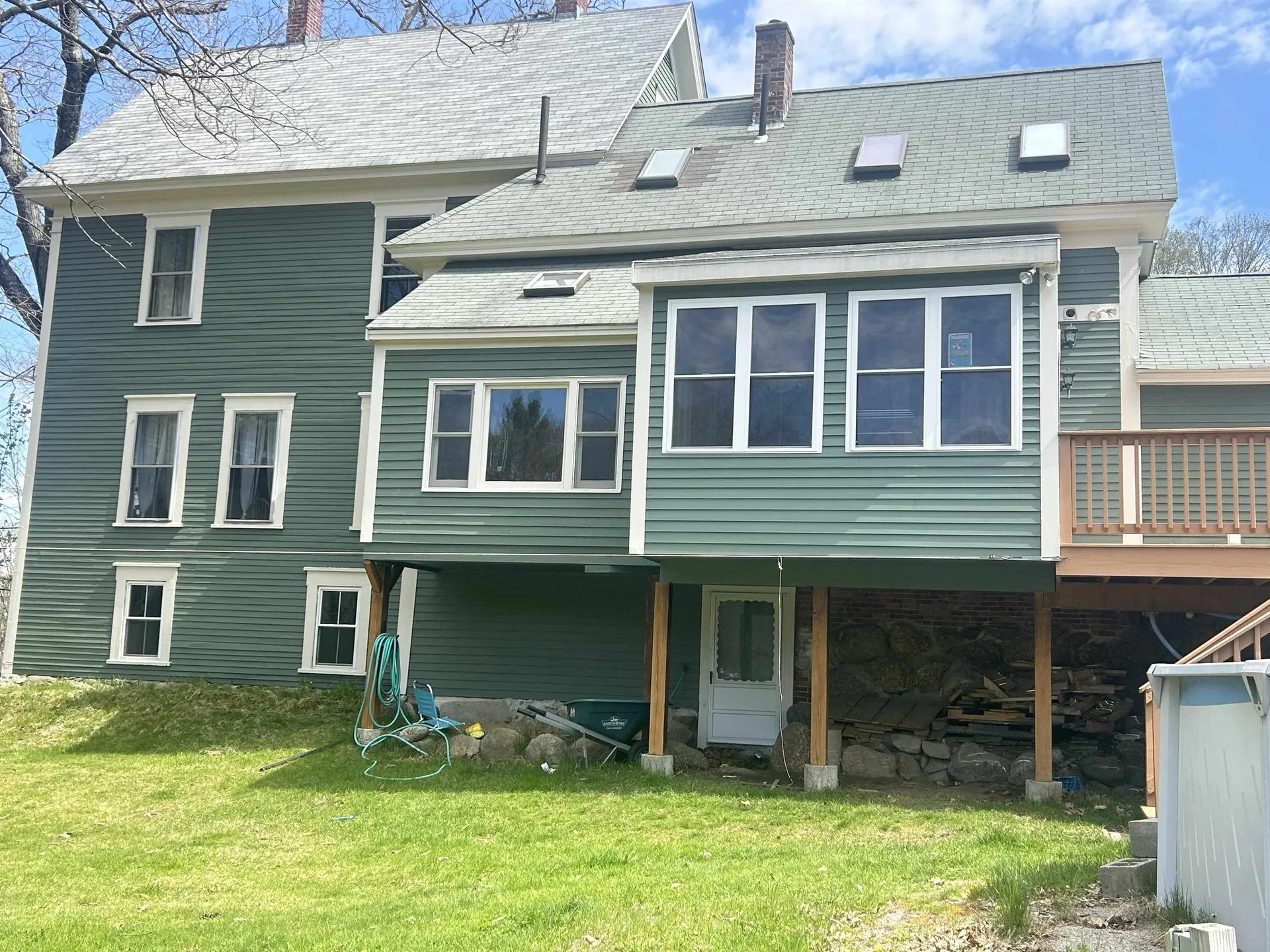 20 Pearl Street Hillsborough NH 03244