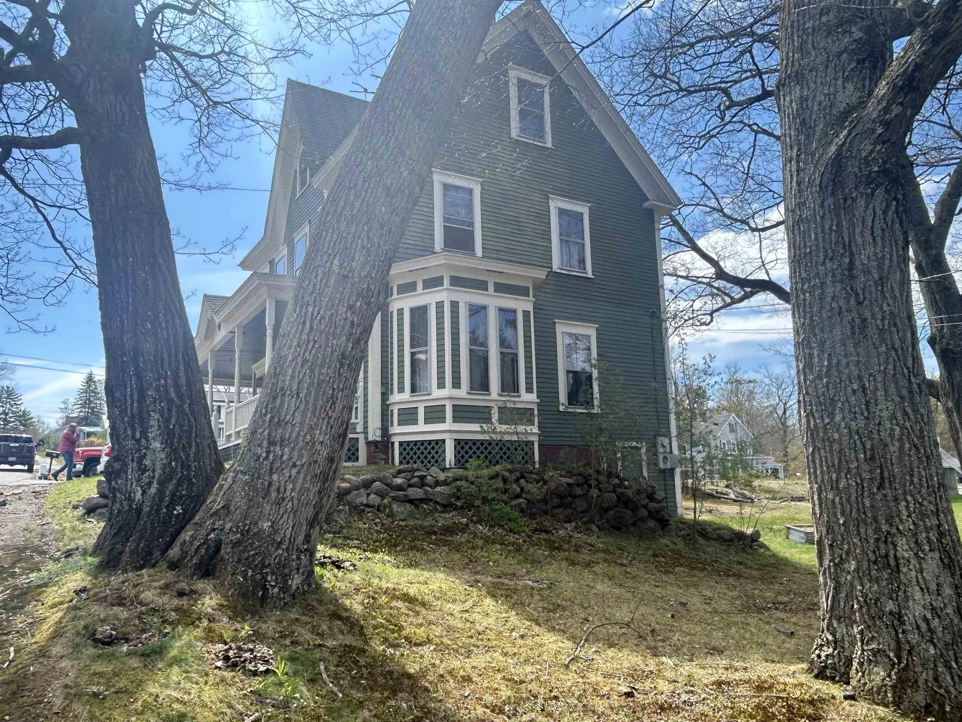 20 Pearl Street Hillsborough NH 03244