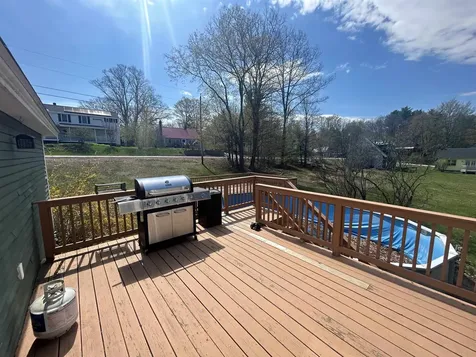 20 Pearl Street Hillsborough NH 03244
