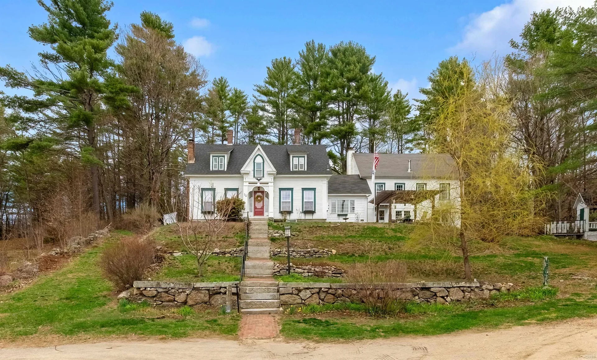 14 Grist Mill Street Sutton NH 03260