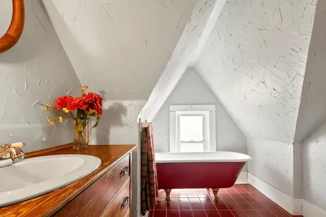 14 Grist Mill Street Sutton NH 03260