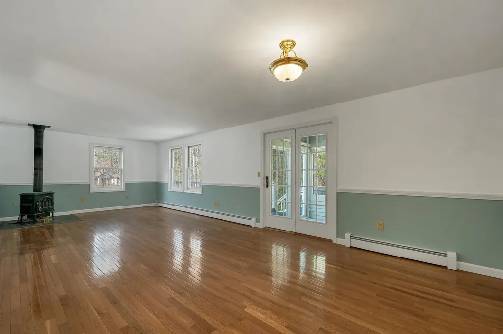 21 Mistwood Lane Laconia NH 03246