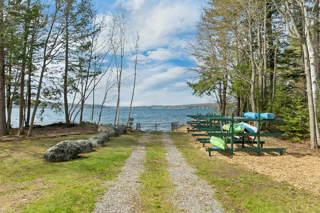 21 Mistwood Lane Laconia NH 03246