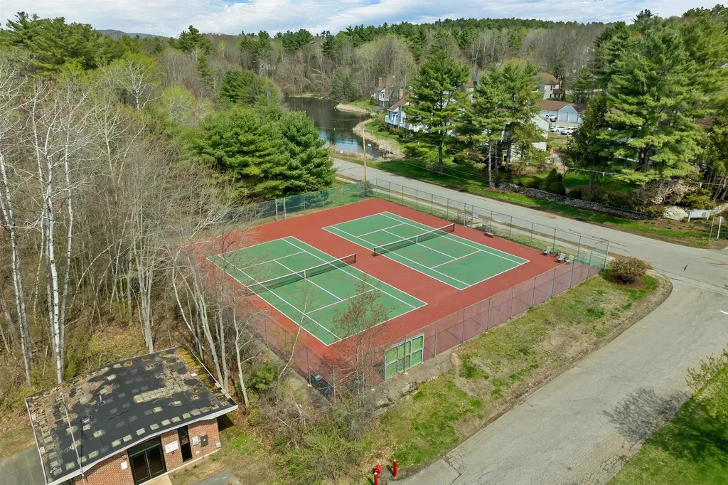 21 Mistwood Lane Laconia NH 03246
