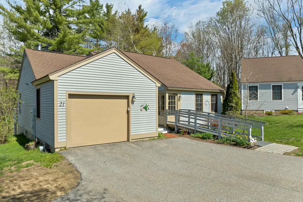 21 Mistwood Lane Laconia NH 03246