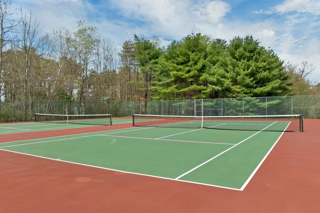 21 Mistwood Lane Laconia NH 03246