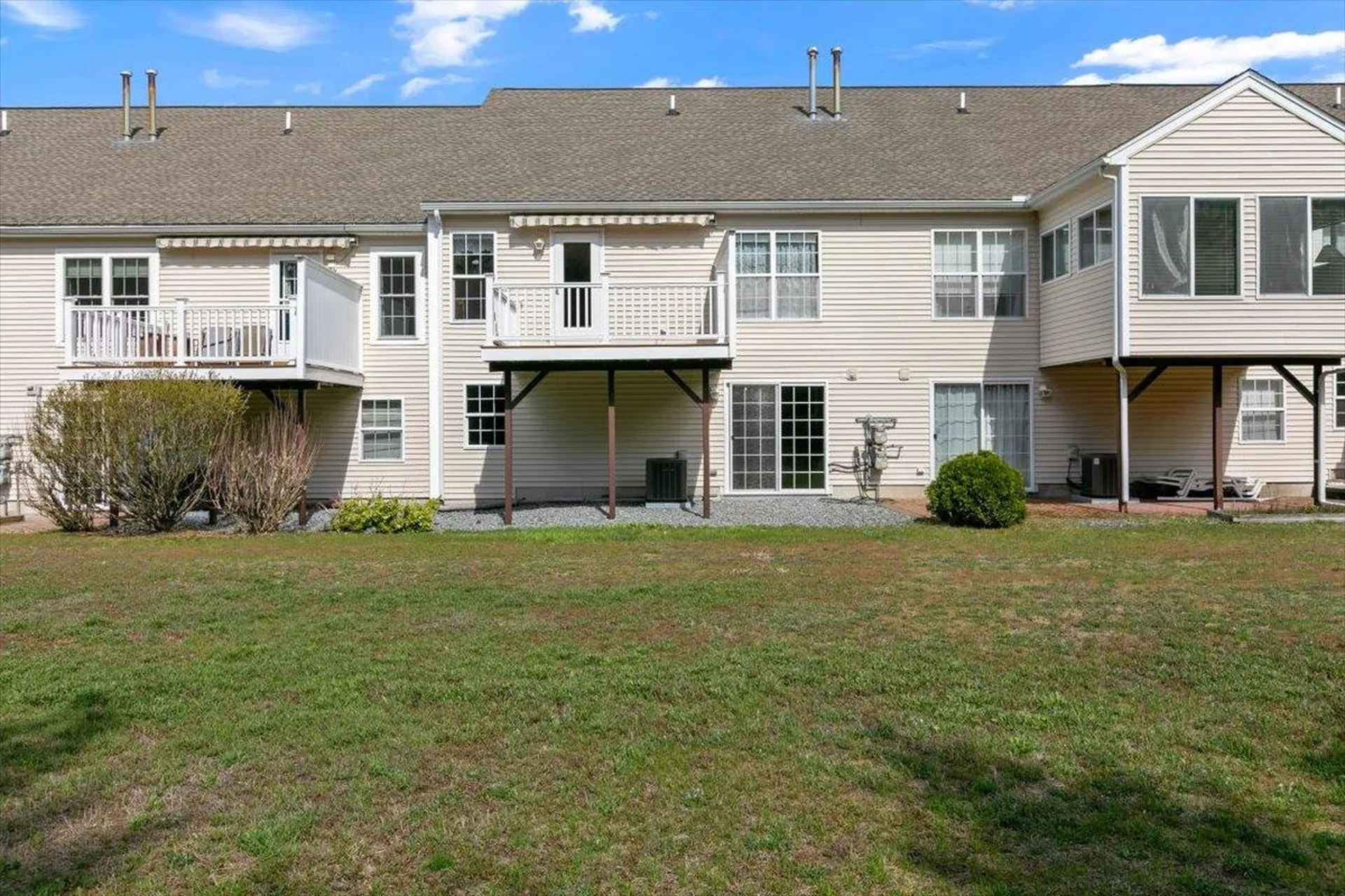 63 Pleasant Street Windham NH 03087