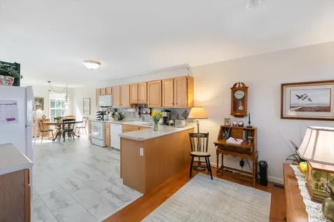 63 Pleasant Street Windham NH 03087