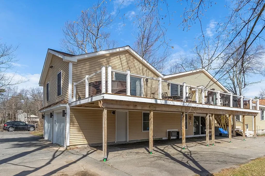 243 Shore Drive Salem NH 03079