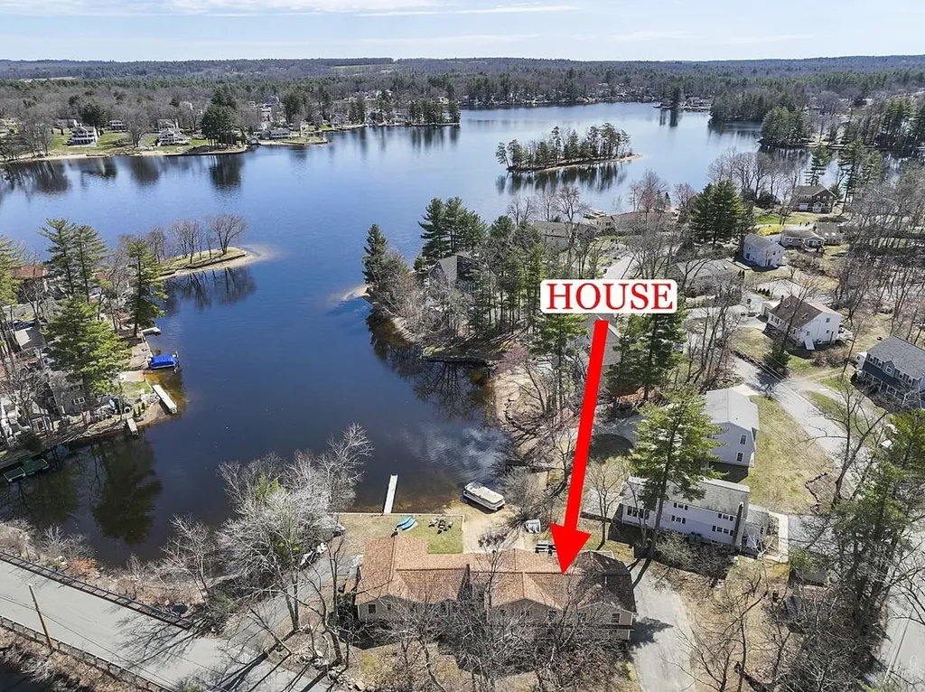 243 Shore Drive Salem NH 03079