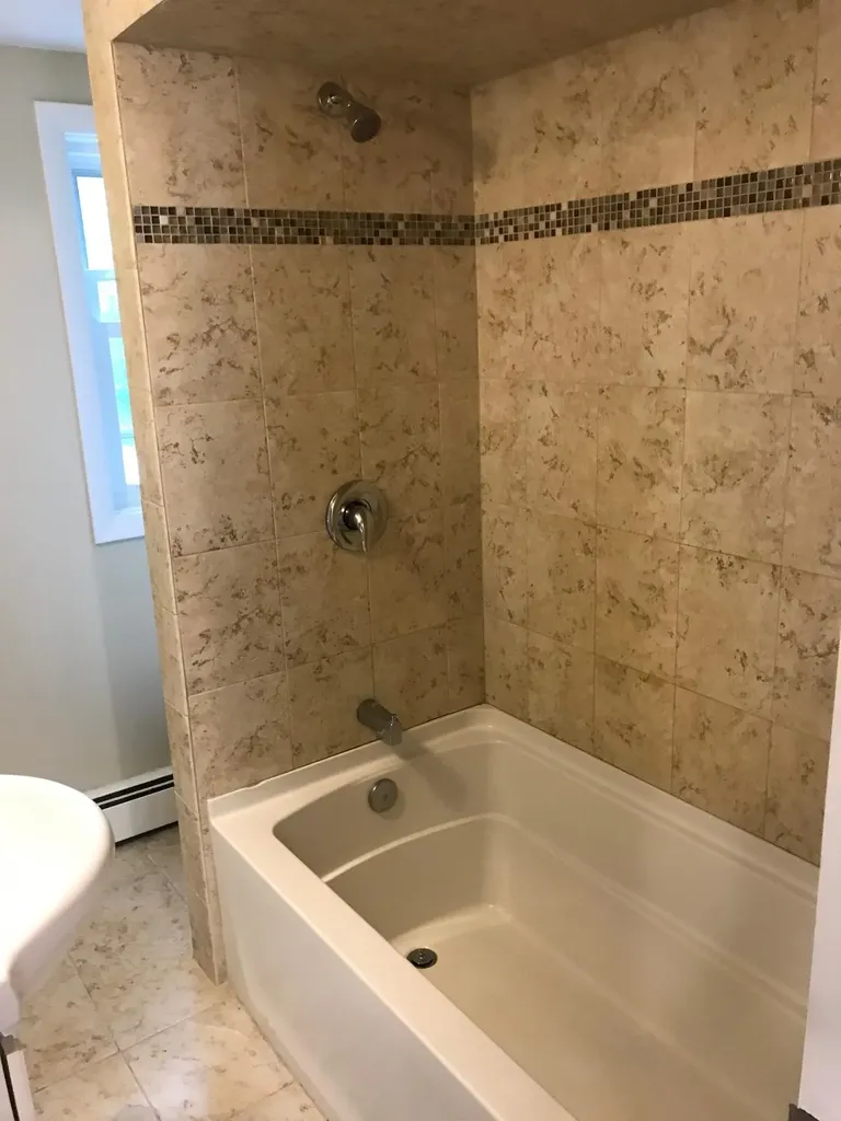 243 Shore Drive Salem NH 03079