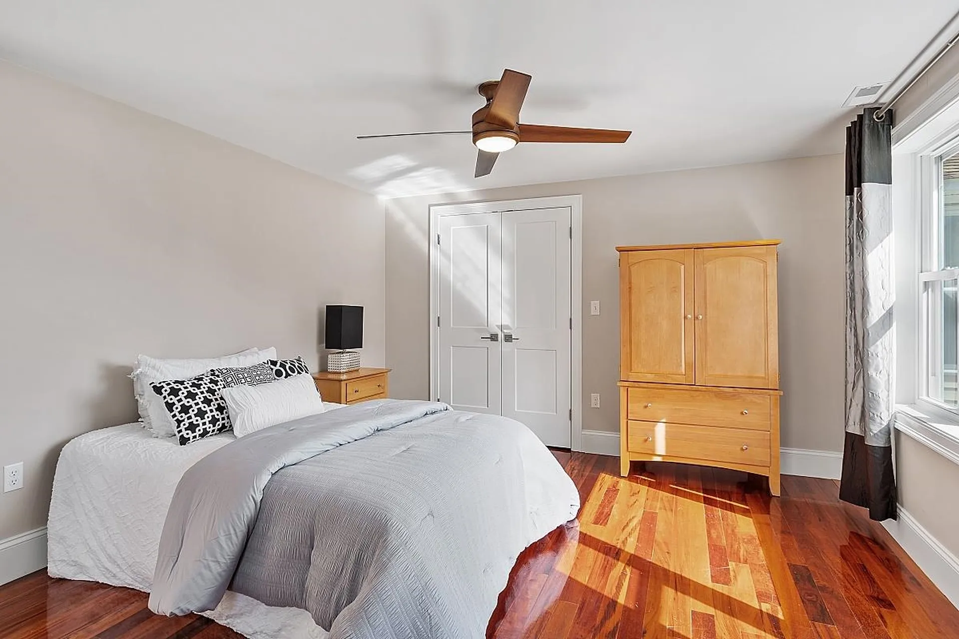 243 Shore Drive Salem NH 03079
