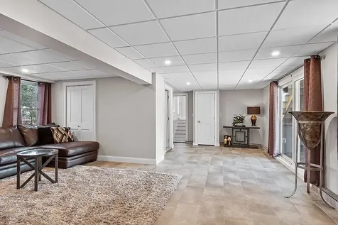 243 Shore Drive Salem NH 03079