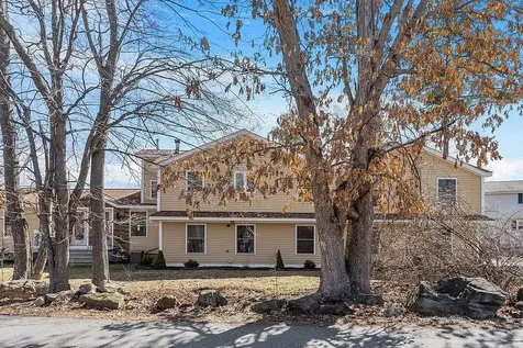 243 Shore Drive Salem NH 03079