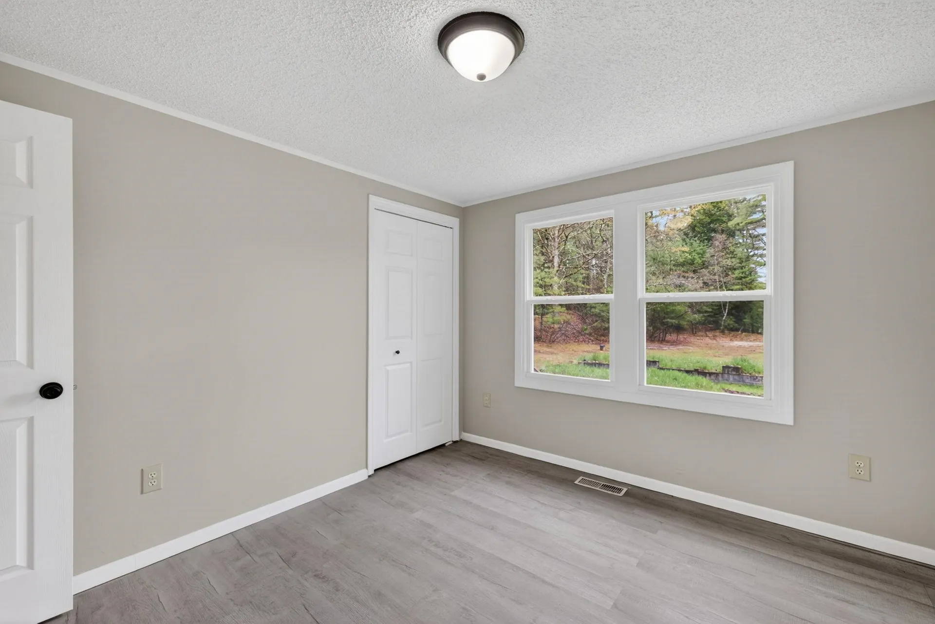 12 N Mason Road Brookline NH 03033