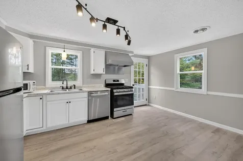 12 N Mason Road Brookline NH 03033
