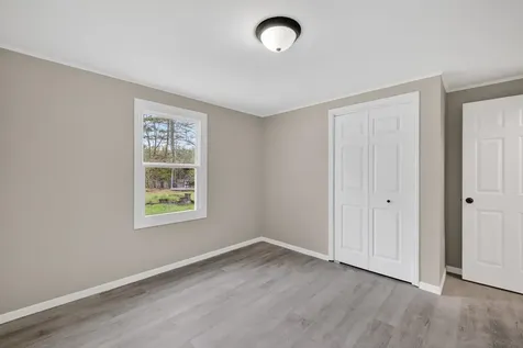 12 N Mason Road Brookline NH 03033