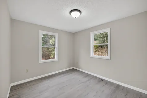 12 N Mason Road Brookline NH 03033
