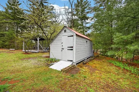12 N Mason Road Brookline NH 03033