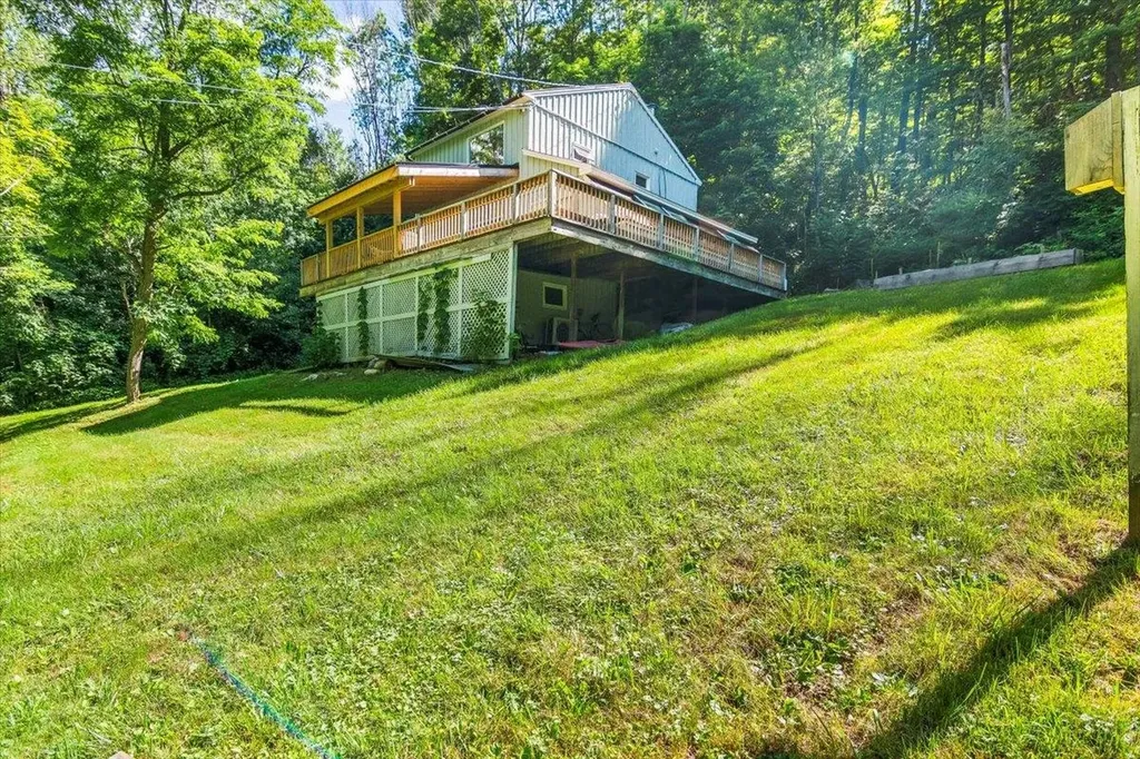 509 Thompson Pond Road Pownal VT 05261