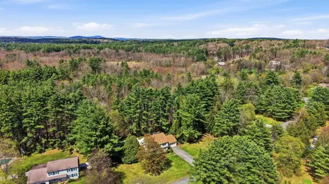 11 River Road Amherst NH 03031