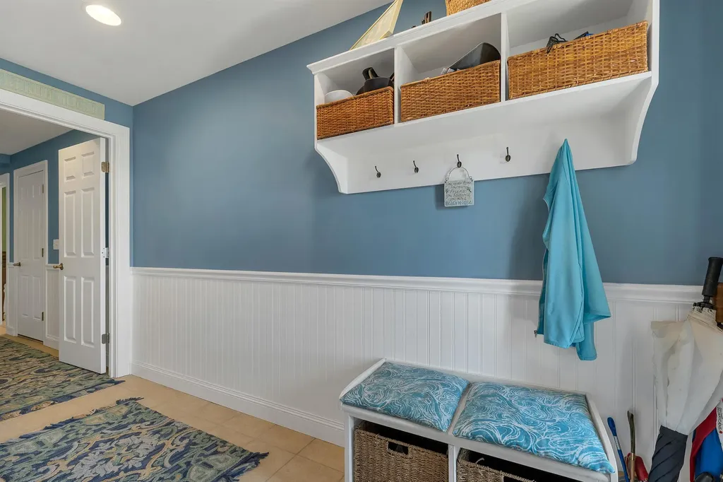 24 Harbor Road Hampton NH 03842