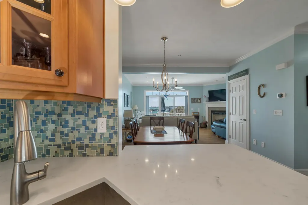 24 Harbor Road Hampton NH 03842