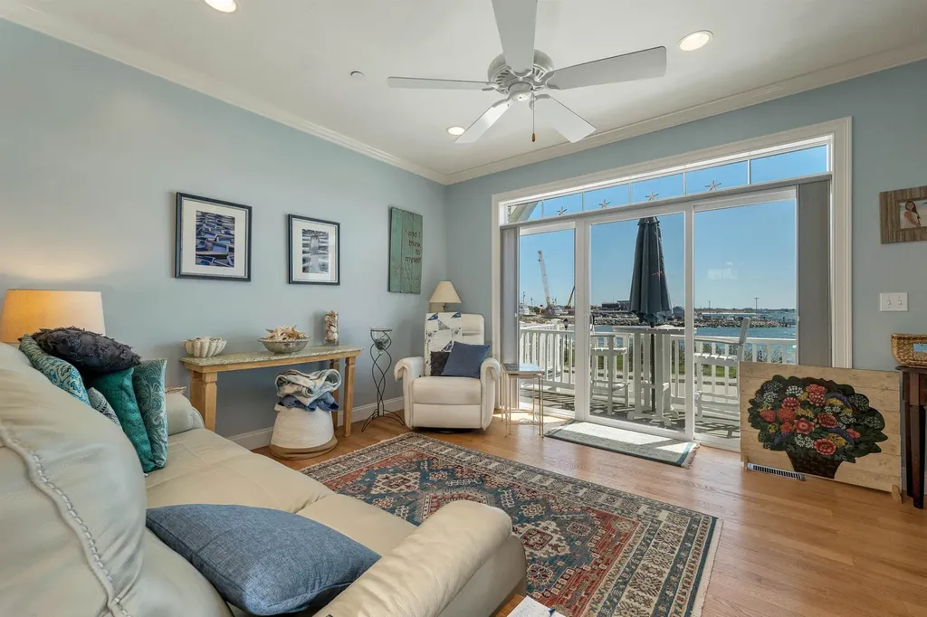 24 Harbor Road Hampton NH 03842