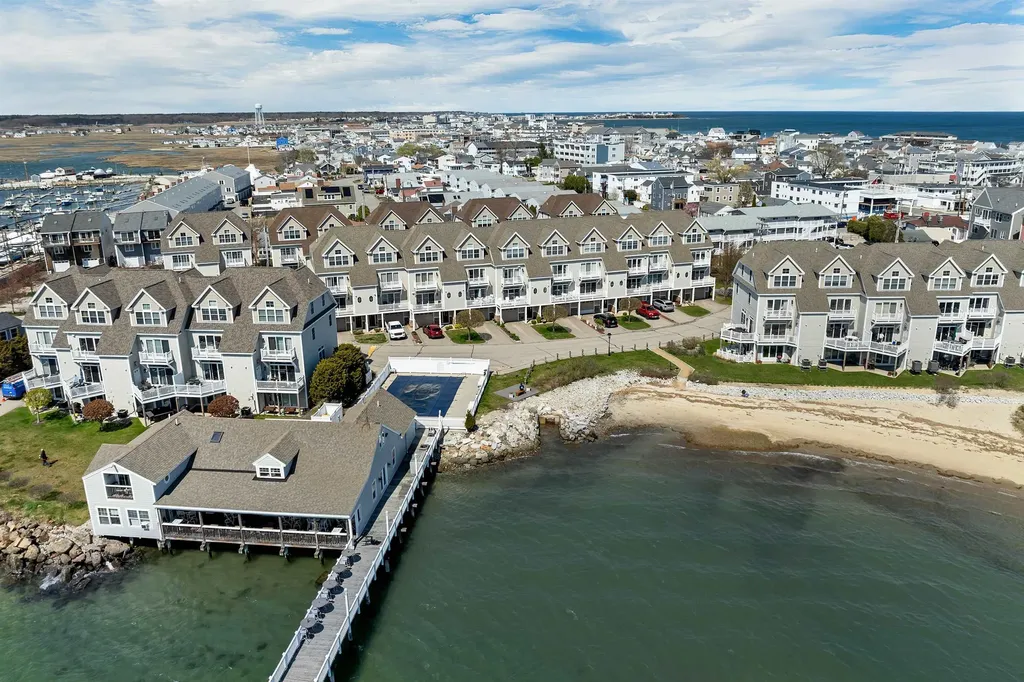 24 Harbor Road Hampton NH 03842