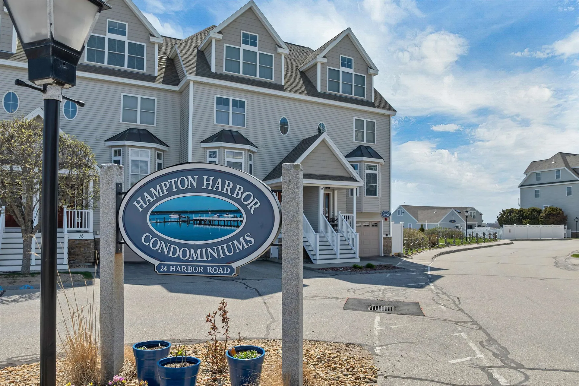 24 Harbor Road Hampton NH 03842