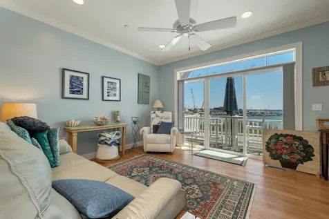 24 Harbor Road Hampton NH 03842