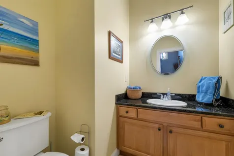 24 Harbor Road Hampton NH 03842