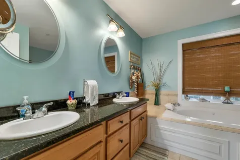 24 Harbor Road Hampton NH 03842
