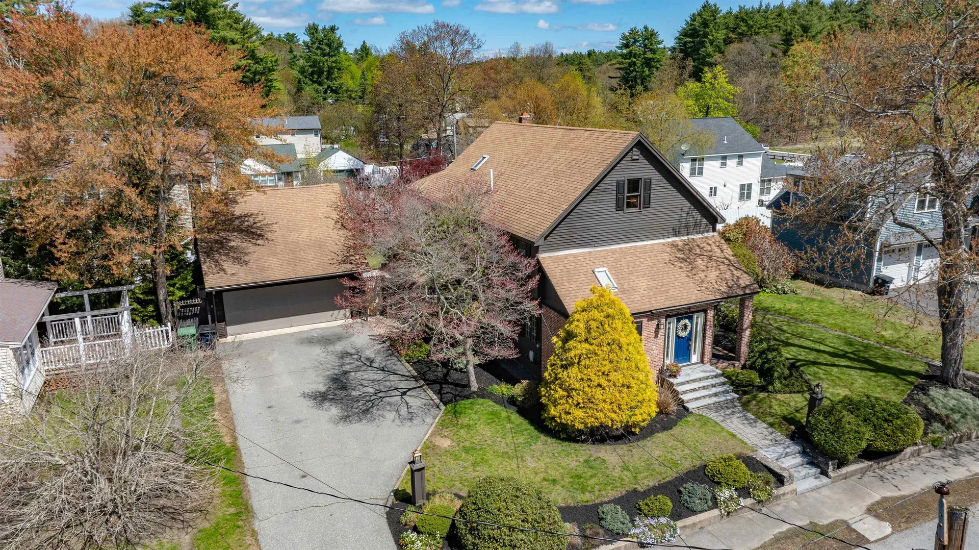 5 Ashland Street Nashua NH 03064-1808