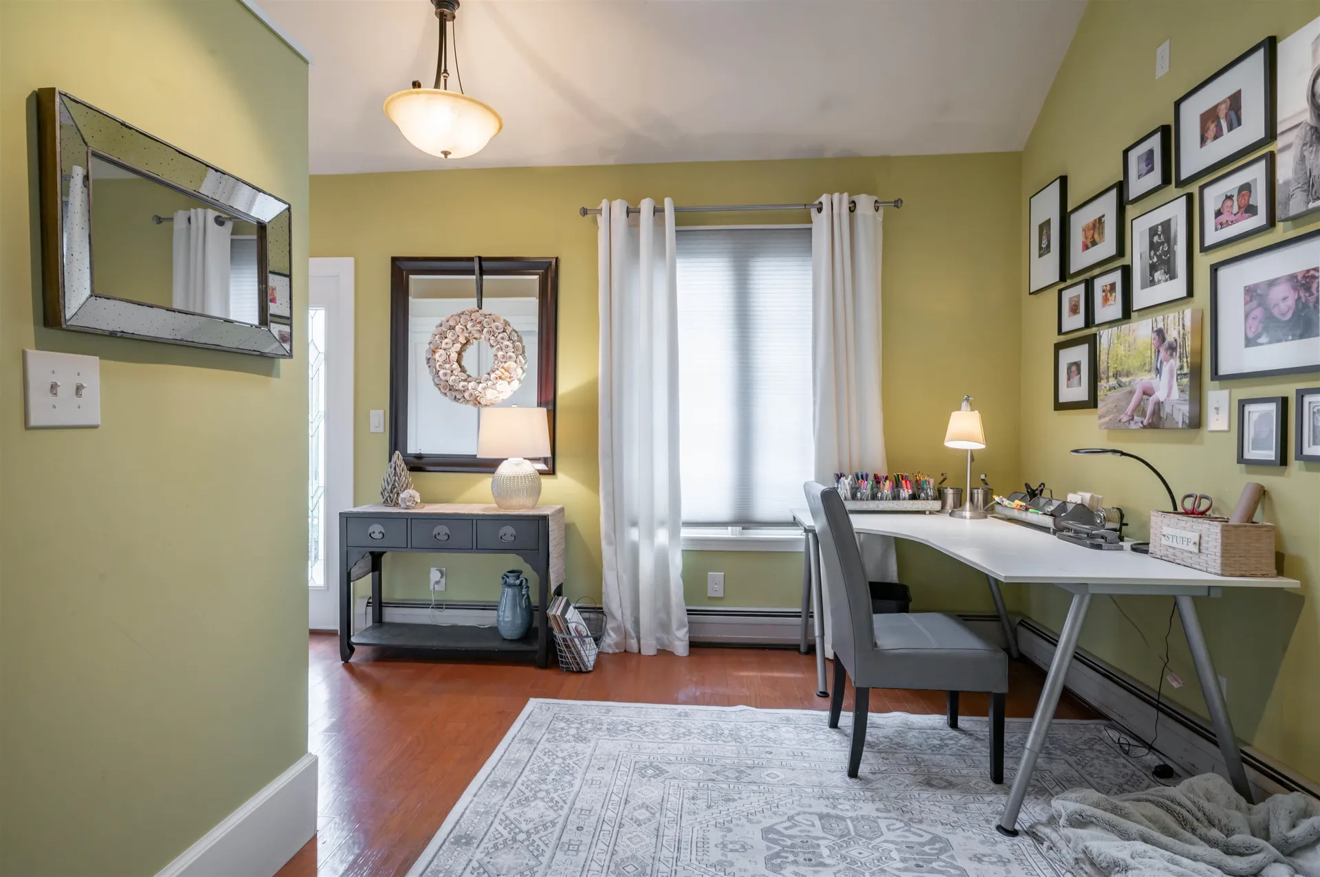 5 Ashland Street Nashua NH 03064-1808