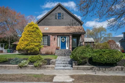 5 Ashland Street Nashua NH 03064-1808