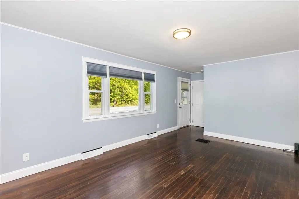 736 Columbus Avenue Rochester NH 03867