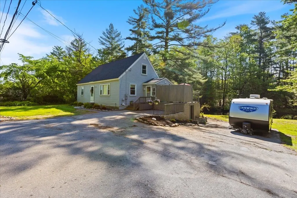 736 Columbus Avenue Rochester NH 03867