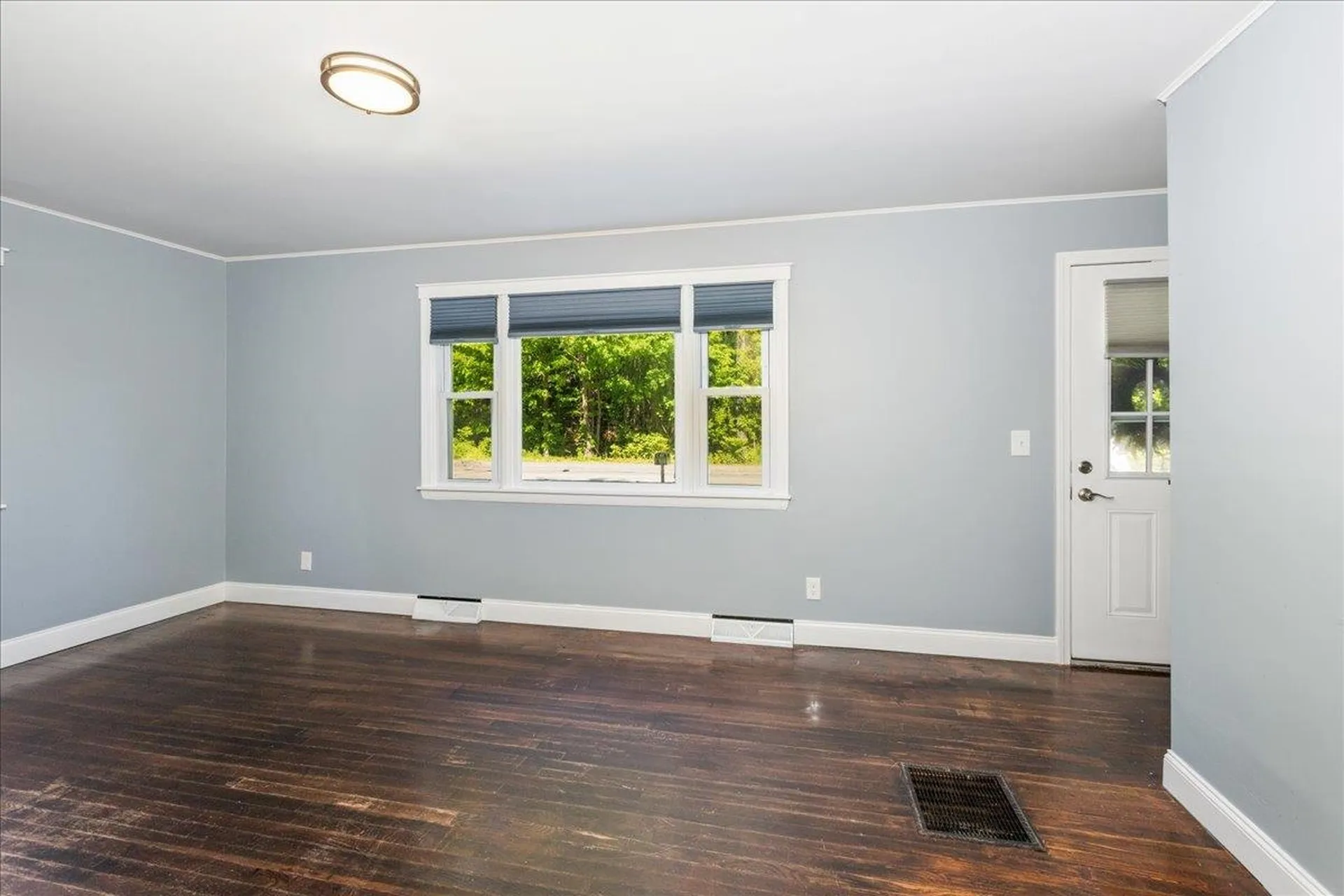736 Columbus Avenue Rochester NH 03867