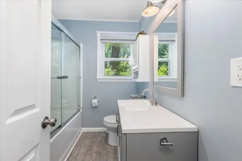736 Columbus Avenue Rochester NH 03867