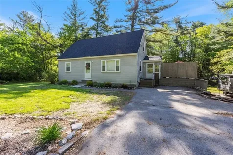 736 Columbus Avenue Rochester NH 03867