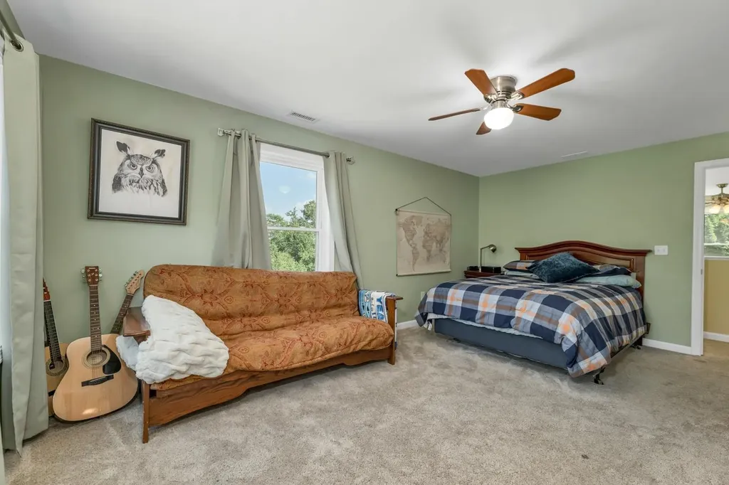 76 Curries Way Brookfield NH 03872