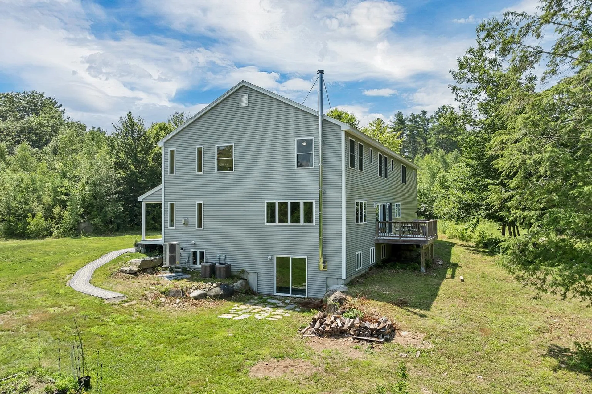 76 Curries Way Brookfield NH 03872